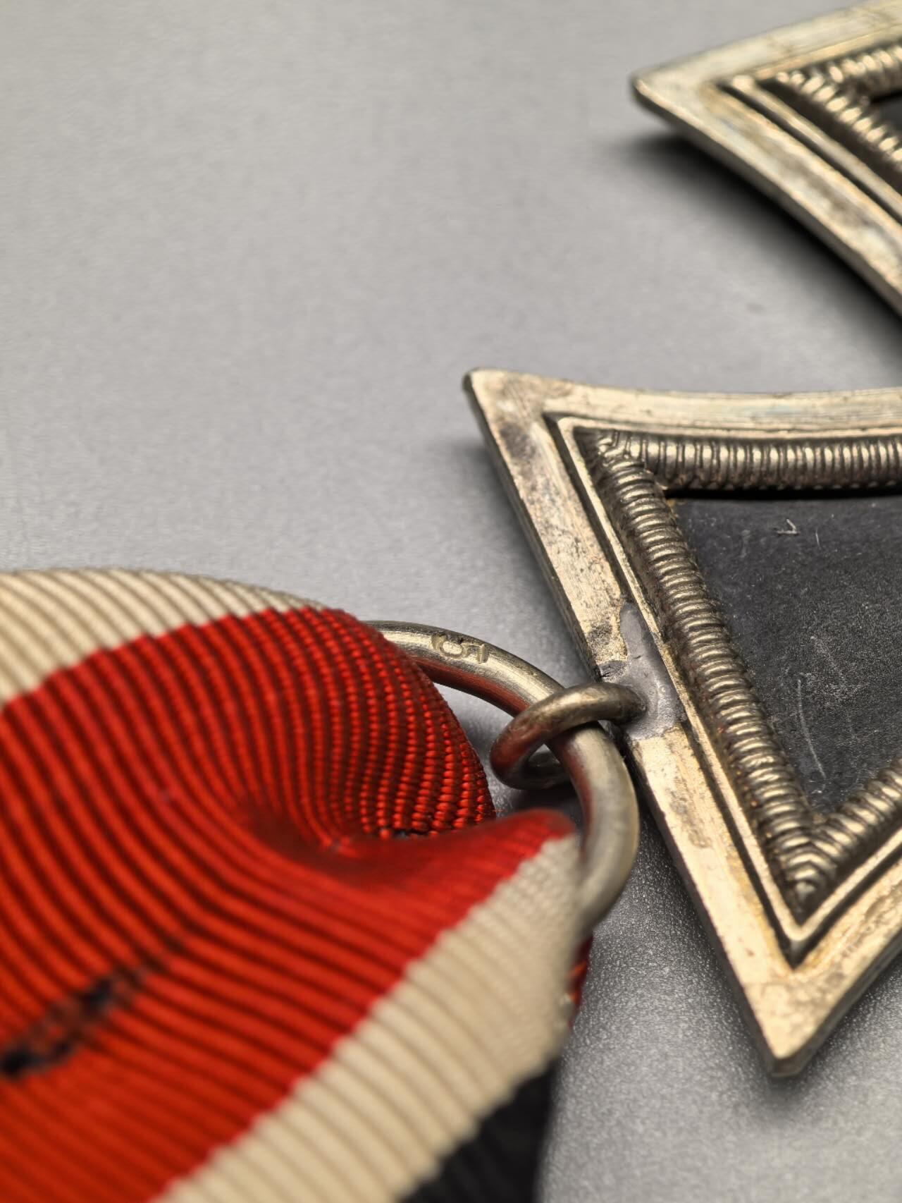 小驴勋章奖章收藏3月7日周六晚六点拍卖（珍爱和平，收藏战争，铭记历史，勿忘国耻，忠党爱国。有偿代拍，送拍规则在简介最后，参拍须阅读规则后再参拍，关系到运费包装发货时效真假辨别等关键信息，拍卖时不再发原图，看大图店主微信码在拍卖店铺介绍里） 工艺品 二级铁十字勋章 非原品