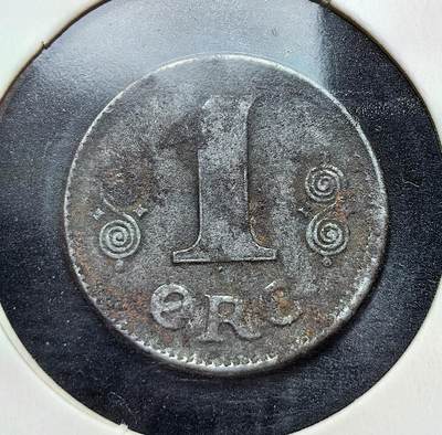 外国优质老铜币银币苏联纪念章，每周六晚九点倒数截拍，满百包邮可寄存，持续收拍 - 丹麦1918年1欧尔铁币，属克里斯蒂安十世时期。一战中丹麦中立但铜料匮乏，改铸铁币应急，此币是战时物资短缺、货币材质替代的实物见证，反映了丹麦一战时期的经济困境