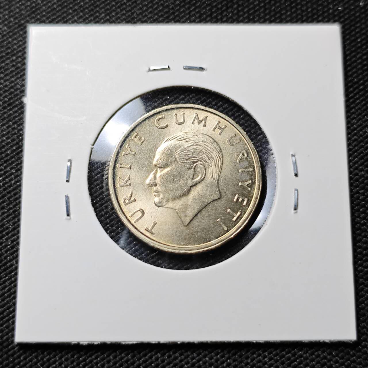 KK钱币收藏小铺   第401期 2月预留时间 周末发货  1999土耳其10BIN里拉