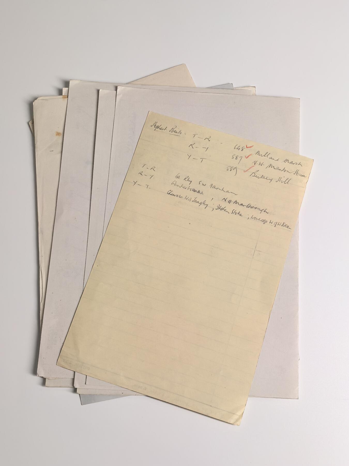 小驴勋章奖章收藏3月7日周六晚六点拍卖（珍爱和平，收藏战争，铭记历史，勿忘国耻，忠党爱国。有偿代拍，送拍规则在简介最后，参拍须阅读规则后再参拍，关系到运费包装发货时效真假辨别等关键信息，拍卖时不再发原图，看大图店主微信码在拍卖店铺介绍里）