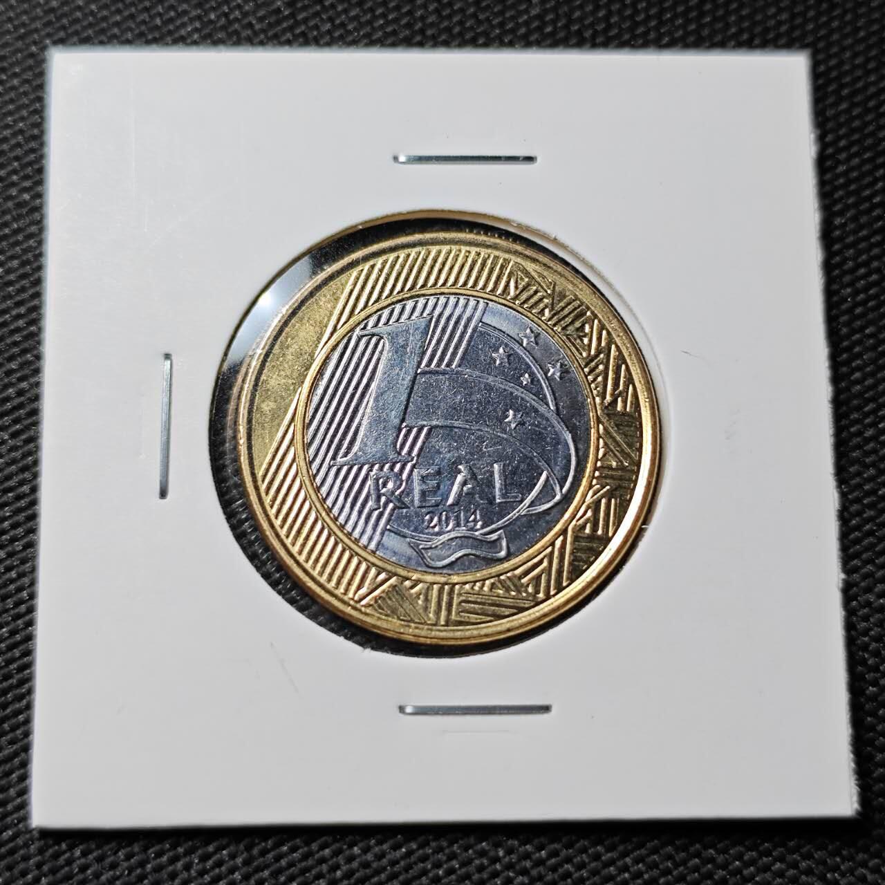 KK钱币收藏小铺   第402期 2月预留时间 周末发货  巴西1瑞斯双色币 纪念币