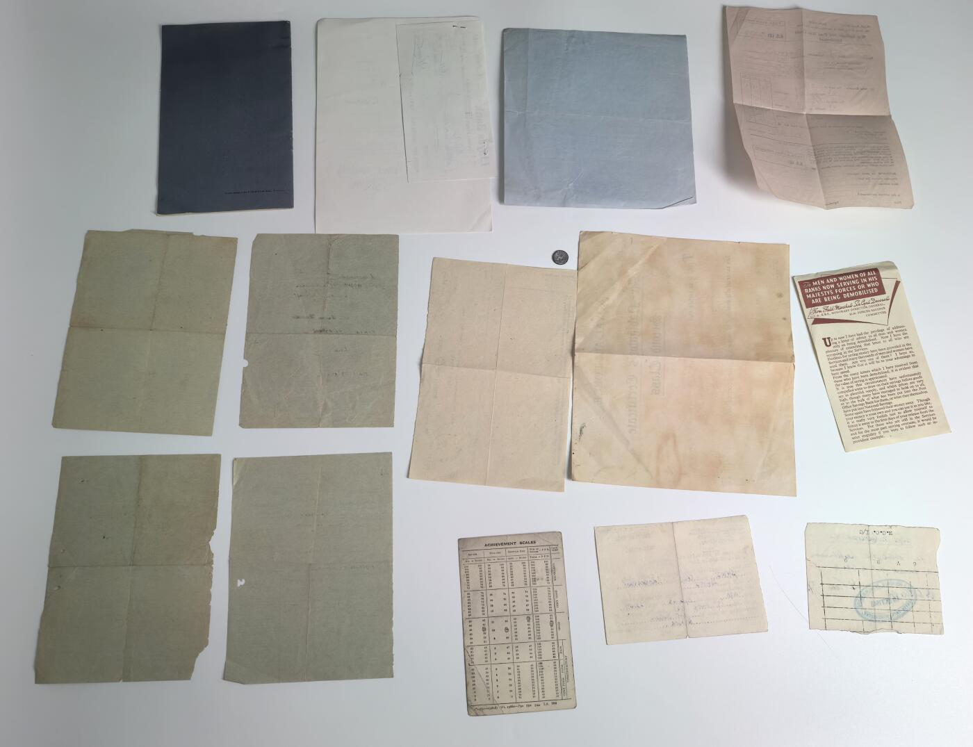 小驴勋章奖章收藏3月7日周六晚六点拍卖（珍爱和平，收藏战争，铭记历史，勿忘国耻，忠党爱国。有偿代拍，送拍规则在简介最后，参拍须阅读规则后再参拍，关系到运费包装发货时效真假辨别等关键信息，拍卖时不再发原图，看大图店主微信码在拍卖店铺介绍里）