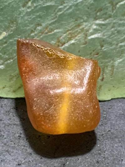 精美天然乌克兰蜜蜡随形原石珠子一颗 - 精美天然乌克兰蜜蜡随形原石珠子一颗