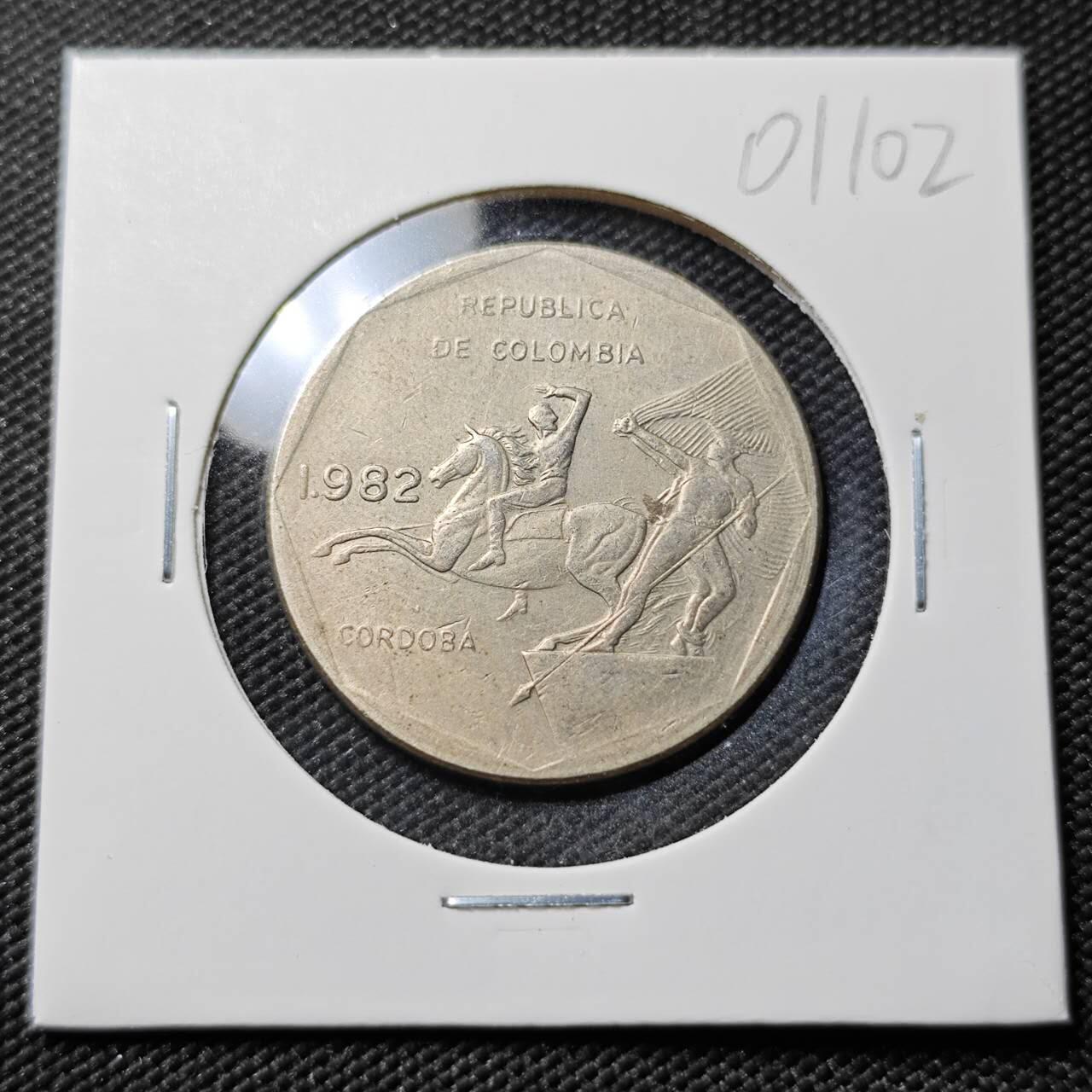 KK钱币收藏小铺   第401期 2月预留时间 周末发货  1982哥伦比亚10比索