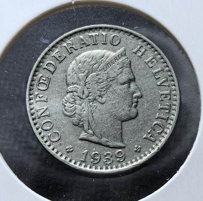 外国优质老铜币银币苏联纪念章，每周六晚九点倒数截拍，满百包邮可寄存，持续收拍 - 瑞士1939年20 生丁，属于瑞士联邦流通辅币。正面为头戴冠冕的自由女神头像；背面葡萄花环象征丰收，是近代瑞士法郎体系的经典代表。