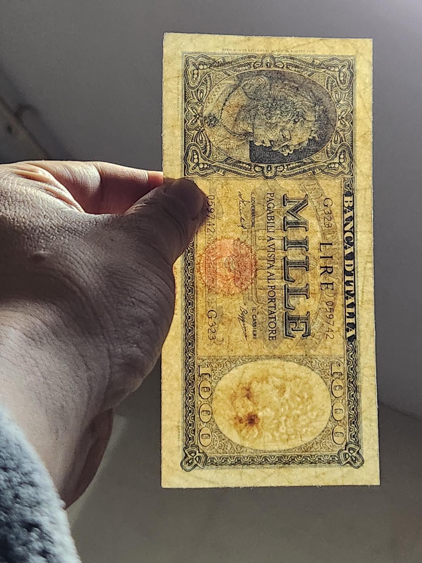 3月6号晚上8点 外国纸币自动截拍第35场 意大利1000原票美品