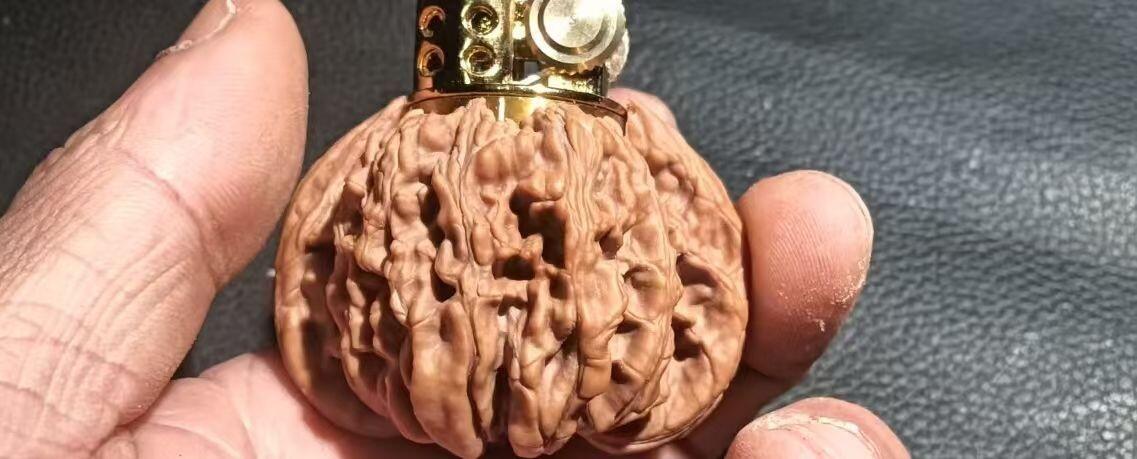 核桃创意煤油打火机