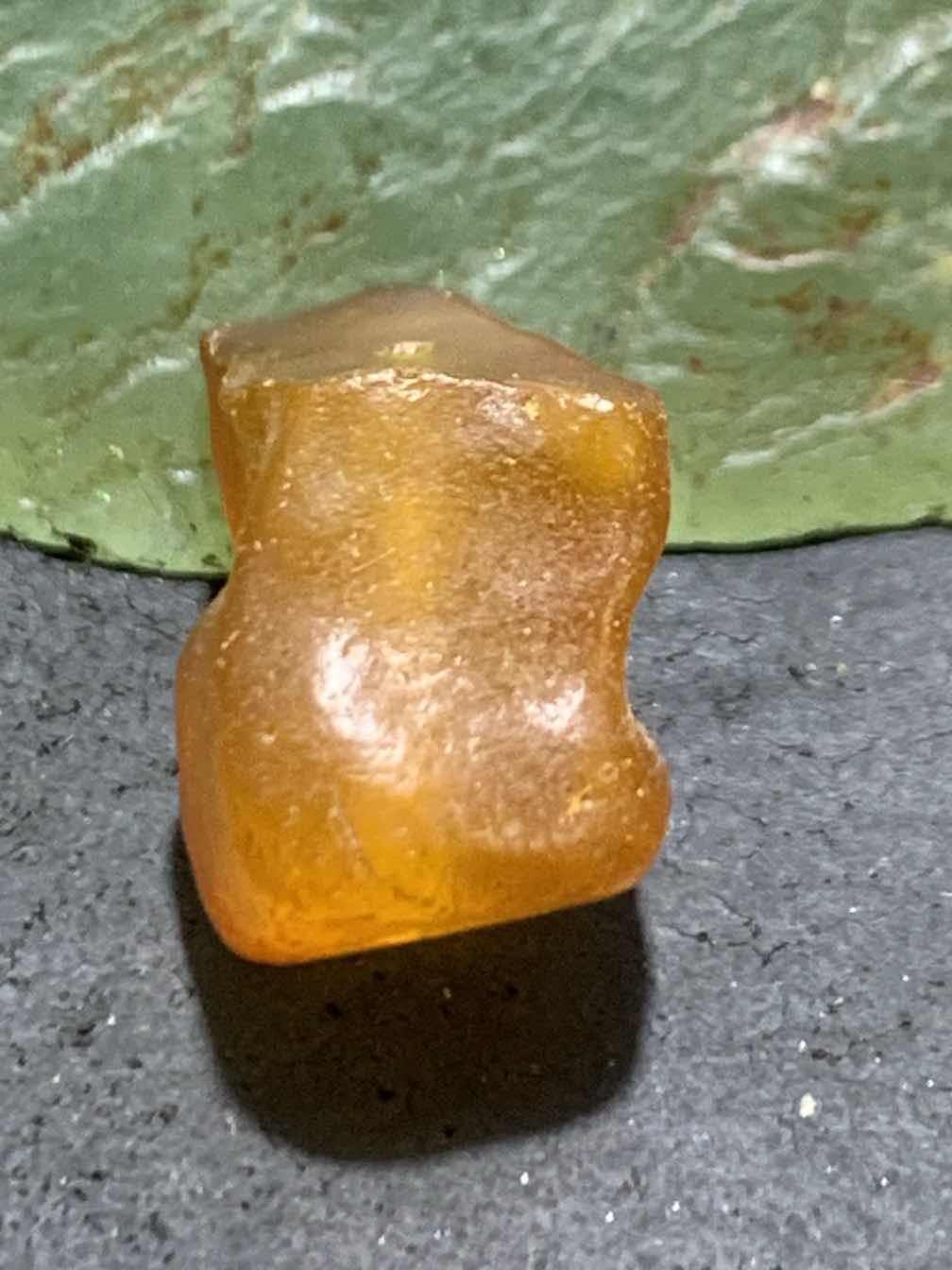 精美天然乌克兰蜜蜡随形原石珠子一颗