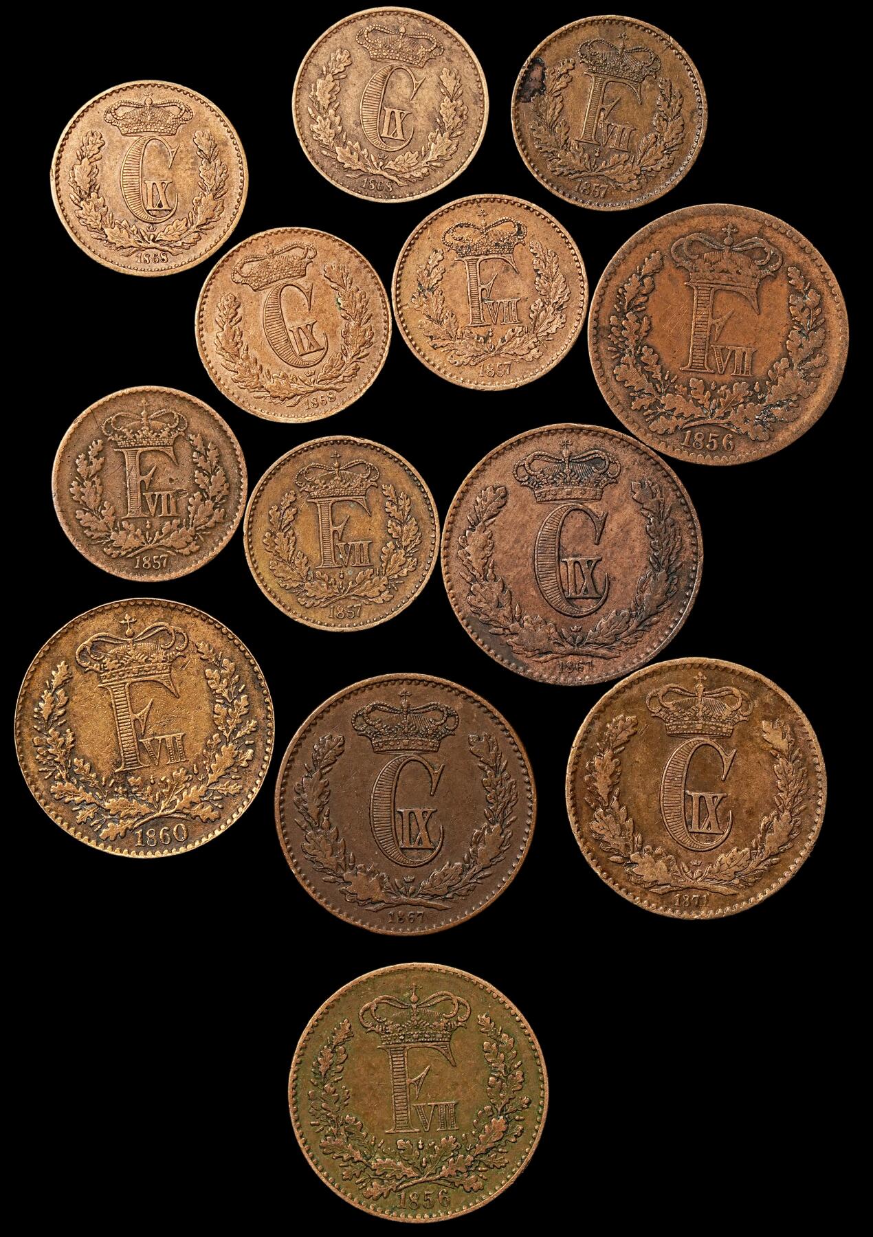 修遠堂世界钱币第106期，请看参拍说明 19世纪丹麦1/2，1 SKILLING RIGSMONT铜币一组