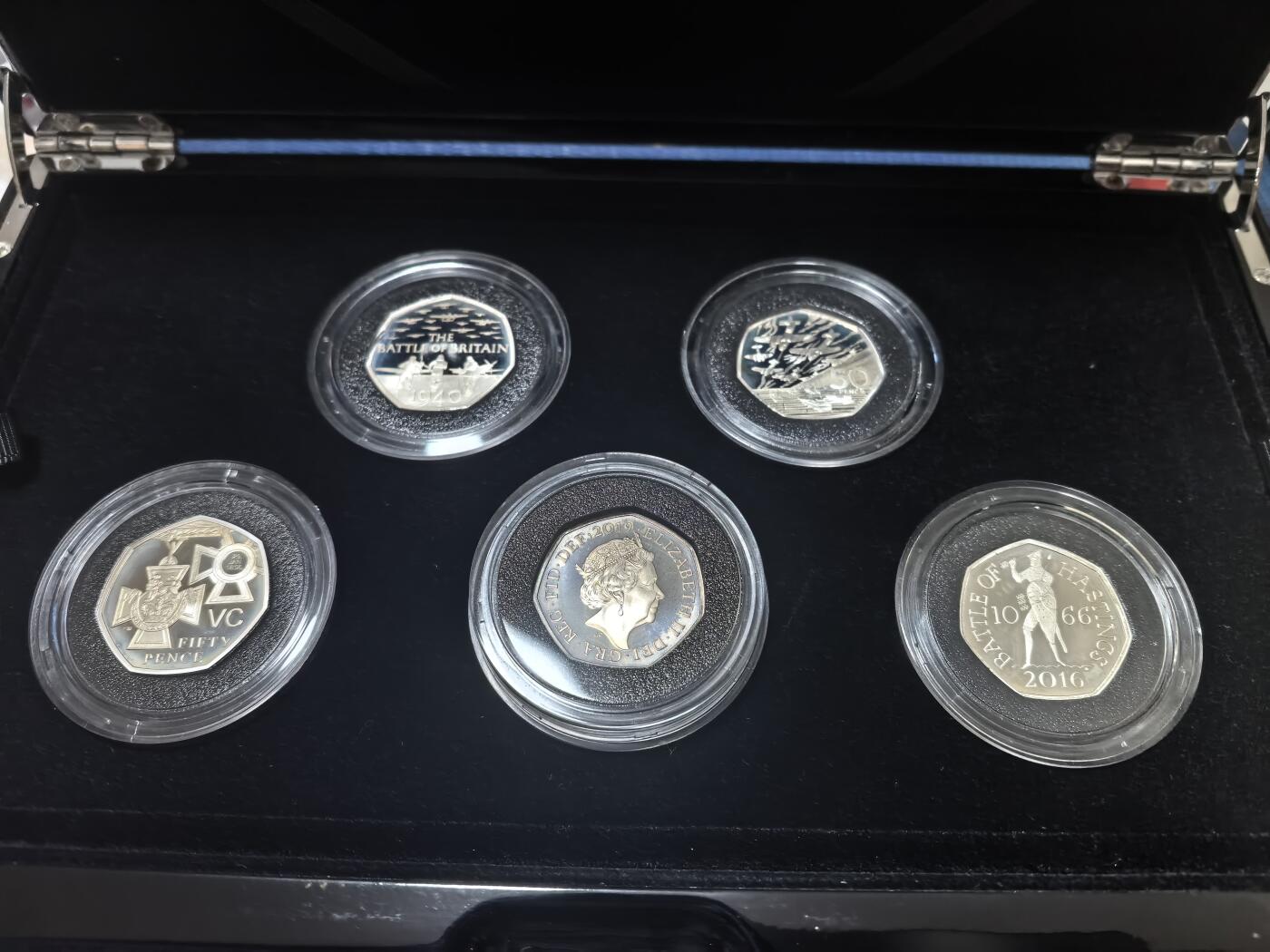长老汇马年精选第七场拍卖 2019英国50便士发行50周年5枚精制银币套装，军事版版，钢琴烤漆木盒，1969套（2）