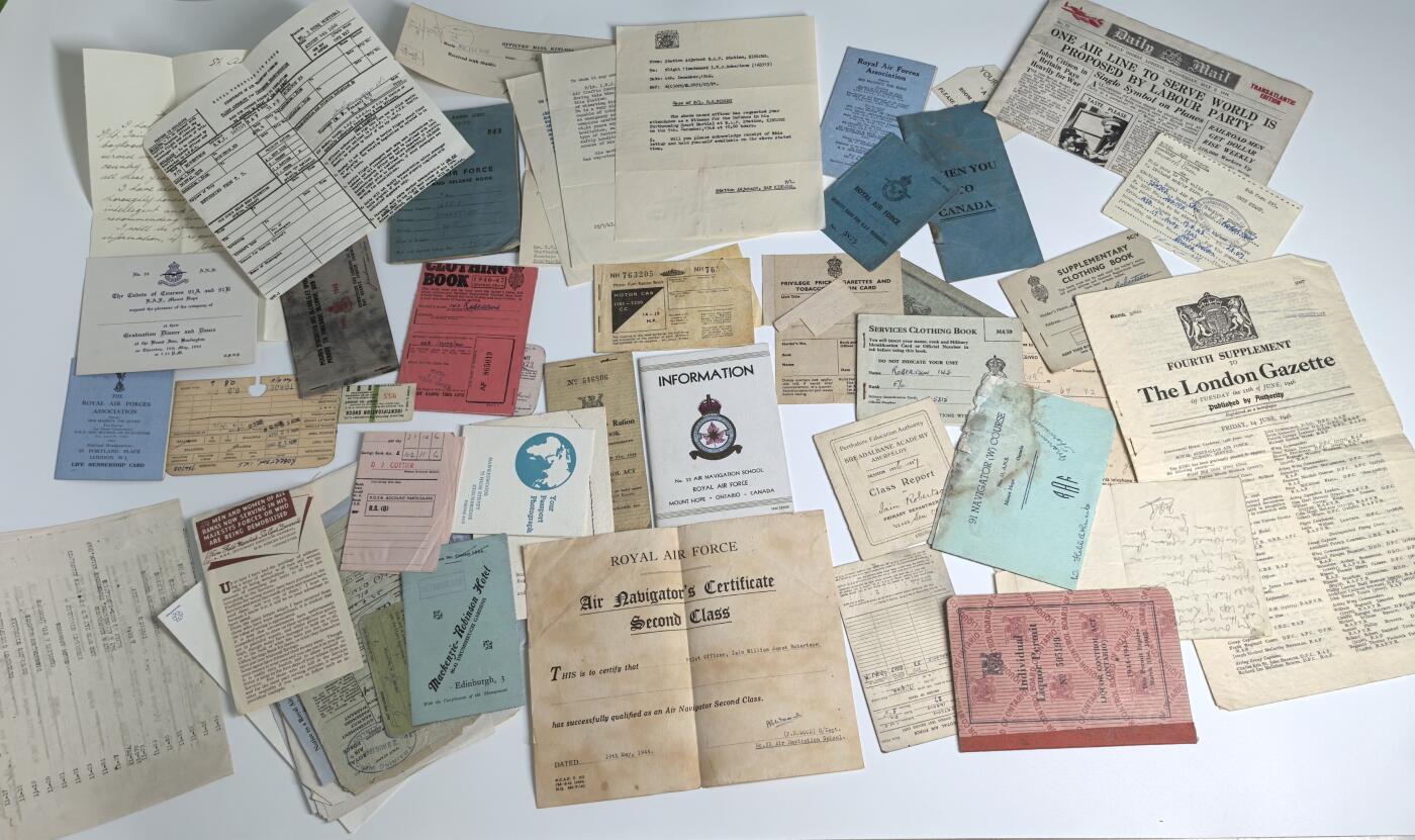 小驴勋章奖章收藏3月7日周六晚六点拍卖（珍爱和平，收藏战争，铭记历史，勿忘国耻，忠党爱国。有偿代拍，送拍规则在简介最后，参拍须阅读规则后再参拍，关系到运费包装发货时效真假辨别等关键信息，拍卖时不再发原图，看大图店主微信码在拍卖店铺介绍里）