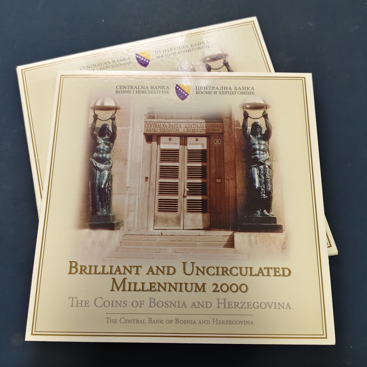 【全场包邮】纯粹捡漏拍509场 波斯尼亚和黑塞哥维那（波黑）2000年官方封装套币-1+2马克为首发年-MS1
