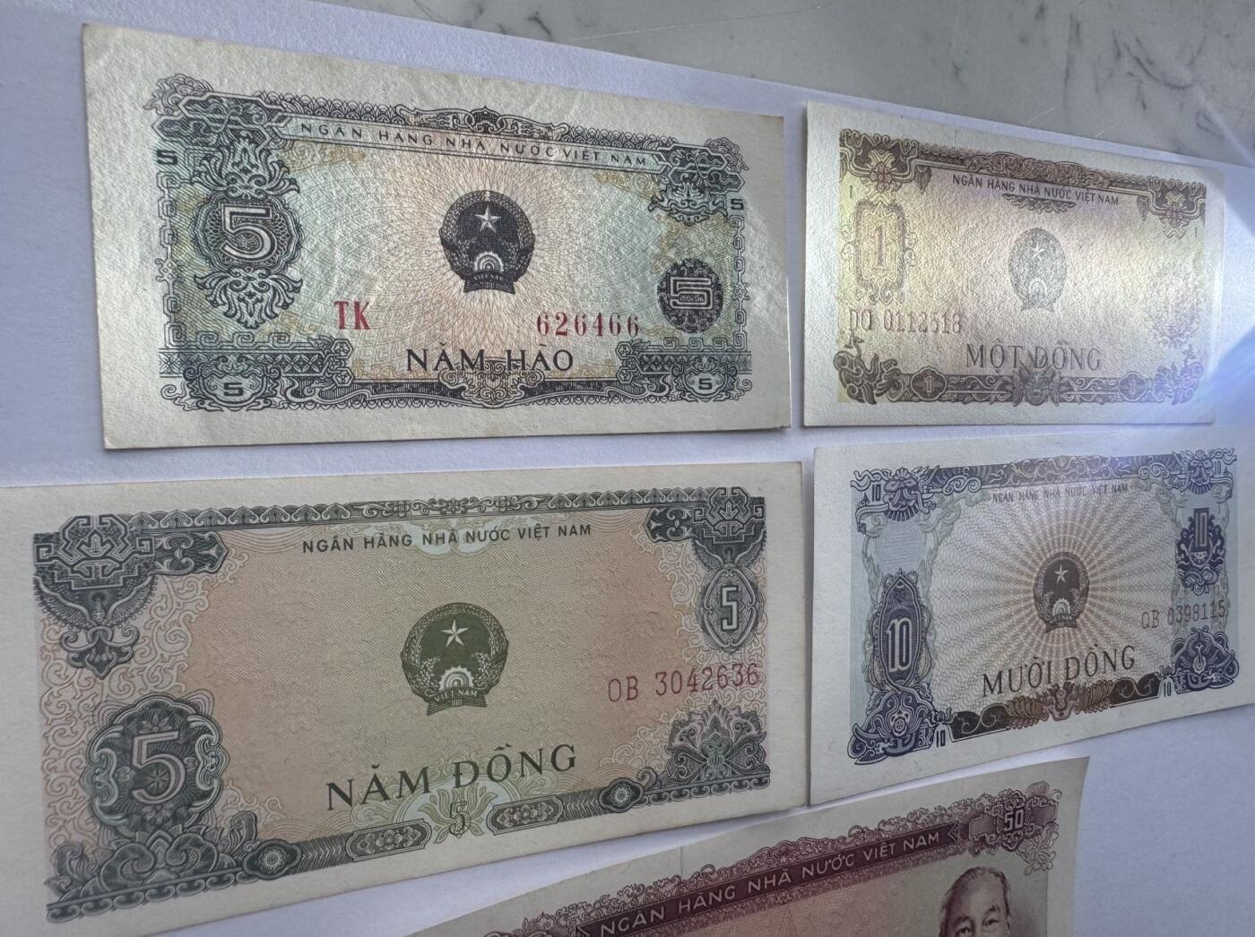 2026第4场（总第231期）：精品测试钞、外钞综合场  越南1976年版5毫、1、5、10、50盾一组5枚UNC（全新微瑕）