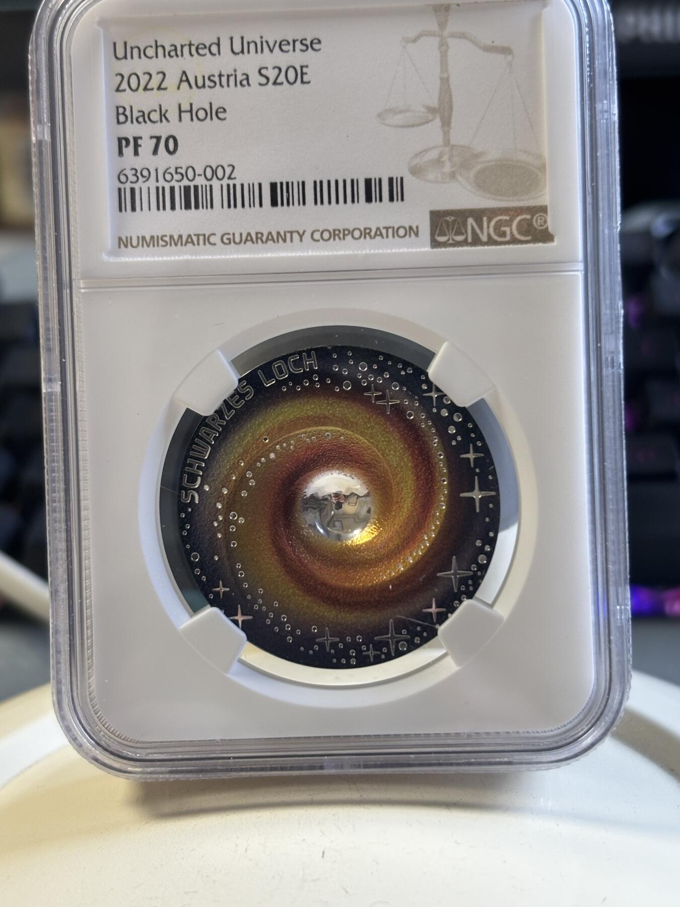 第192期拍卖 奥地利2022年黑洞曲面彩色精制纪念银币NGC-PF70， 925银，22.42克