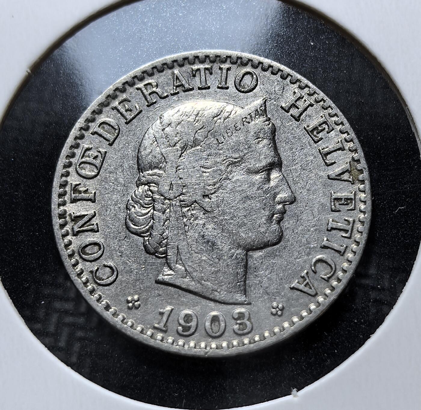 外国优质老铜币银币苏联纪念章，每周六晚九点倒数截拍，满百包邮可寄存，持续收拍 瑞士1903年20生丁，属于瑞士联邦流通辅币。正面为头戴冠冕的自由女神头像；背面葡萄花环象征丰收，是近代瑞士法郎体系的经典代表。