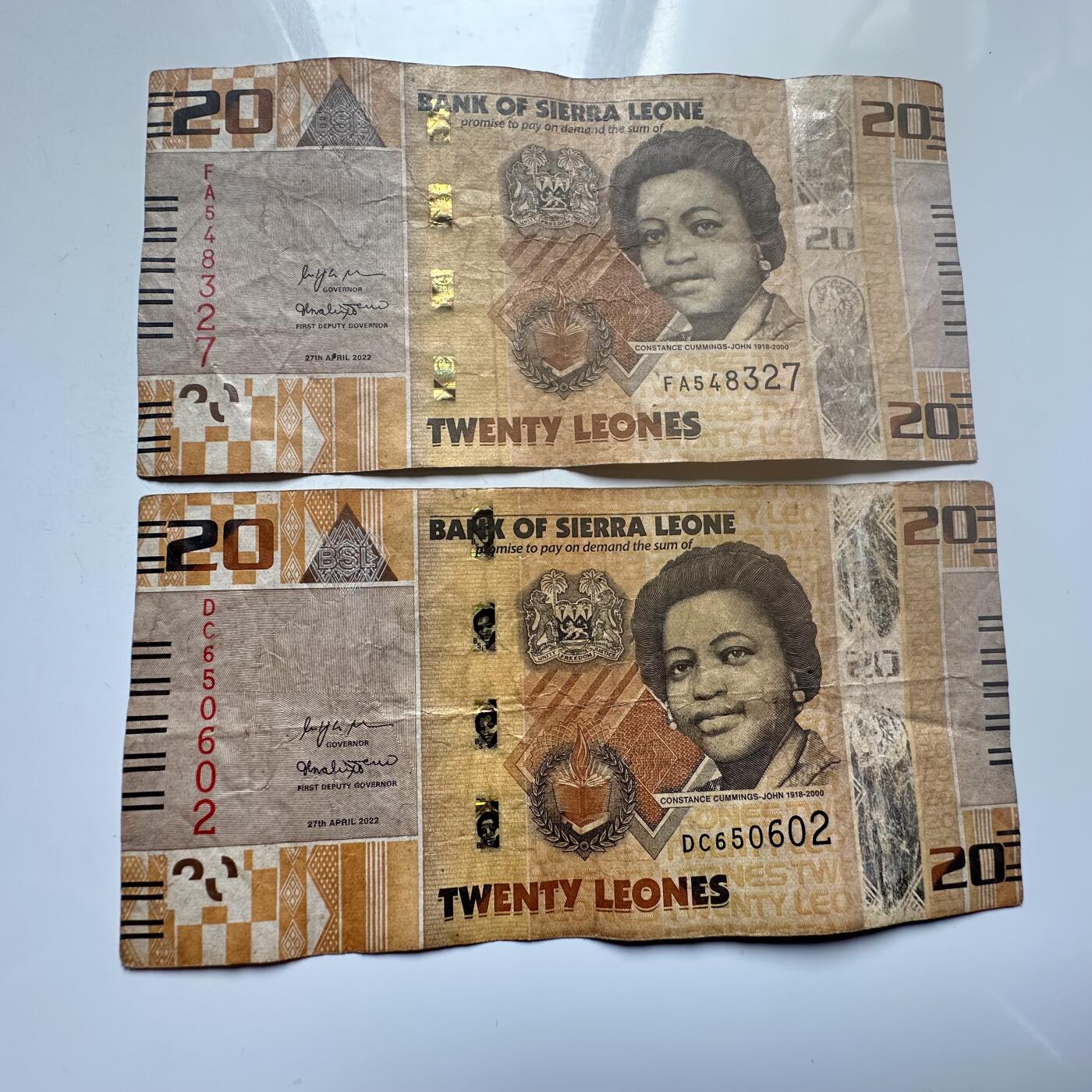 🌹外币初藏🌹🐯2026年第25场  每周二四六晚8️⃣点 接代拍 塞拉利昂2022年20利昂 2张--9