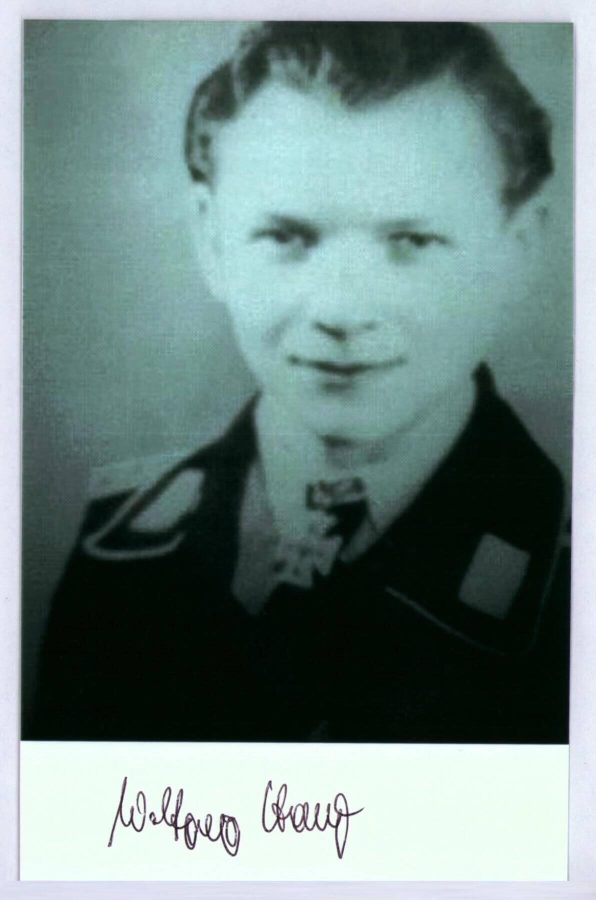 小驴勋章奖章收藏3月7日周六晚六点拍卖（珍爱和平，收藏战争，铭记历史，勿忘国耻，忠党爱国。有偿代拍，送拍规则在简介最后，参拍须阅读规则后再参拍，关系到运费包装发货时效真假辨别等关键信息，拍卖时不再发原图，看大图店主微信码在拍卖店铺介绍里） 豹式坦克空军装甲王牌，联邦国防军最后的骑士