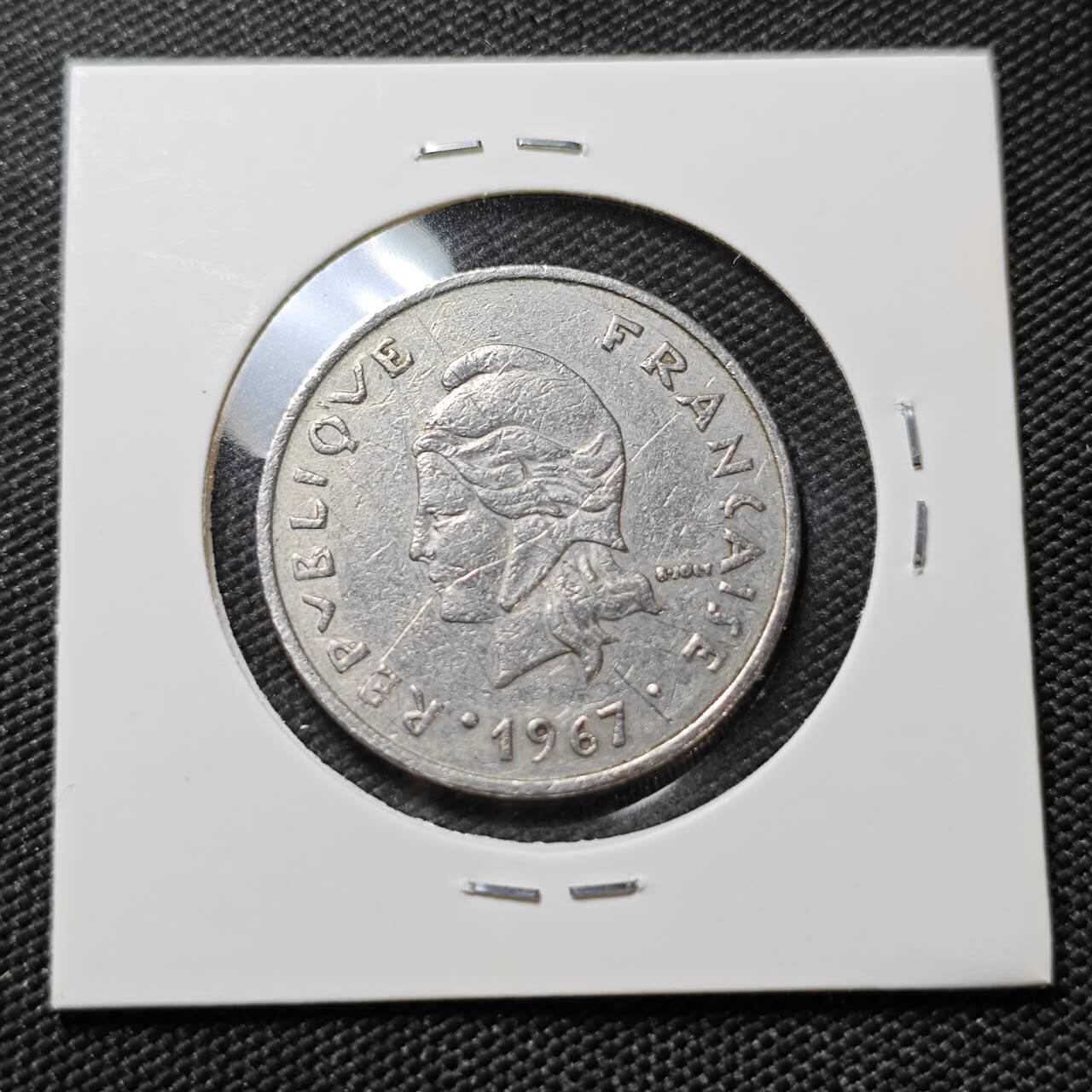 KK钱币收藏小铺   第401期 2月预留时间 周末发货  1967法属赫布里底20分