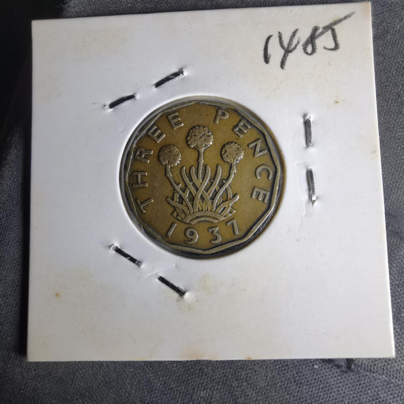 沼泽如烟--第1014场 英国1937年3便士