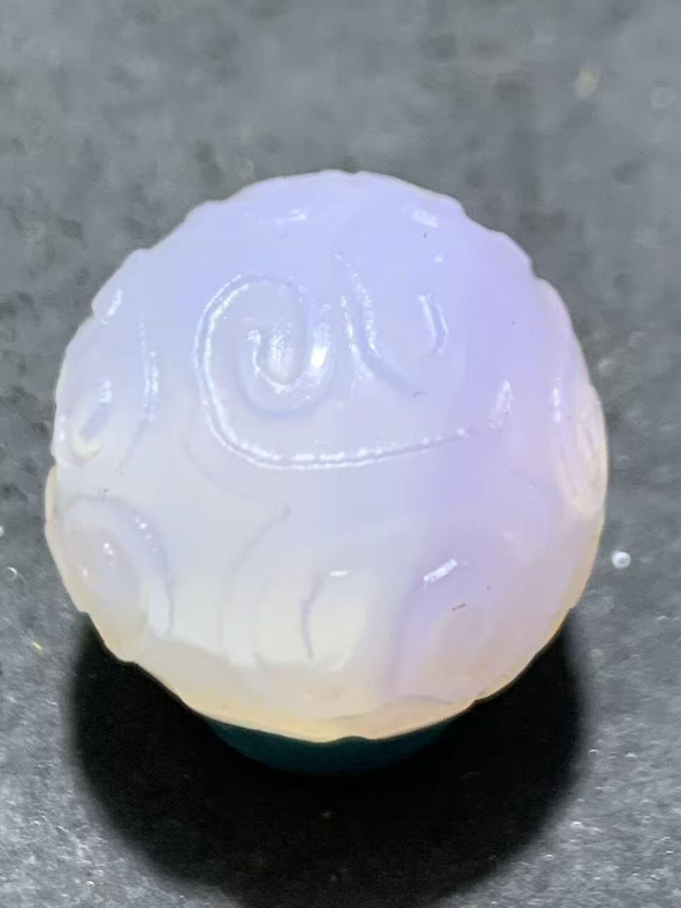 稀有紫罗兰高冰荧光润料玛瑙随形回纹珠一颗，