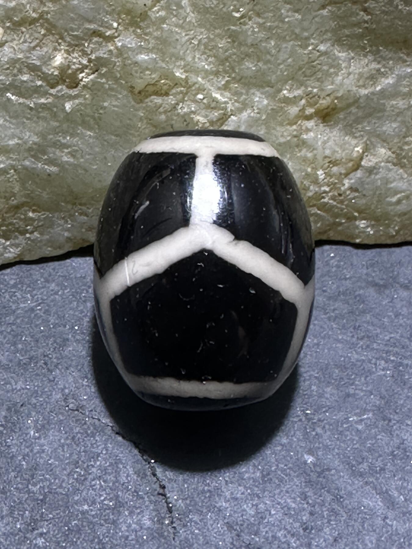 仅此一颗，精品藏传龟甲玛瑙天珠一颗