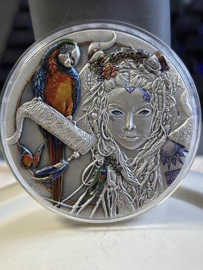 第193期拍卖 - 纽埃2022年黑暗女神系列5solstice彩色仿古银币，999银，50克，发行250枚