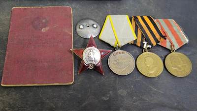 各国勋章奖章拍卖第50期 - 苏联红星勋章460191号，1943年颁发初期早期非台版红星，配战功奖章，战胜德国奖章，红军建军30周年奖章。列兵以迫击炮歼灭20名德军和2个机枪分队获得