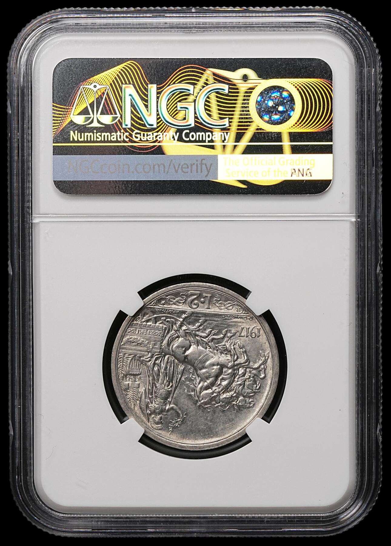 修遠堂世界钱币第106期，请看参拍说明 NGC AU58 1917年意大利马车2里拉银币 较少见年份