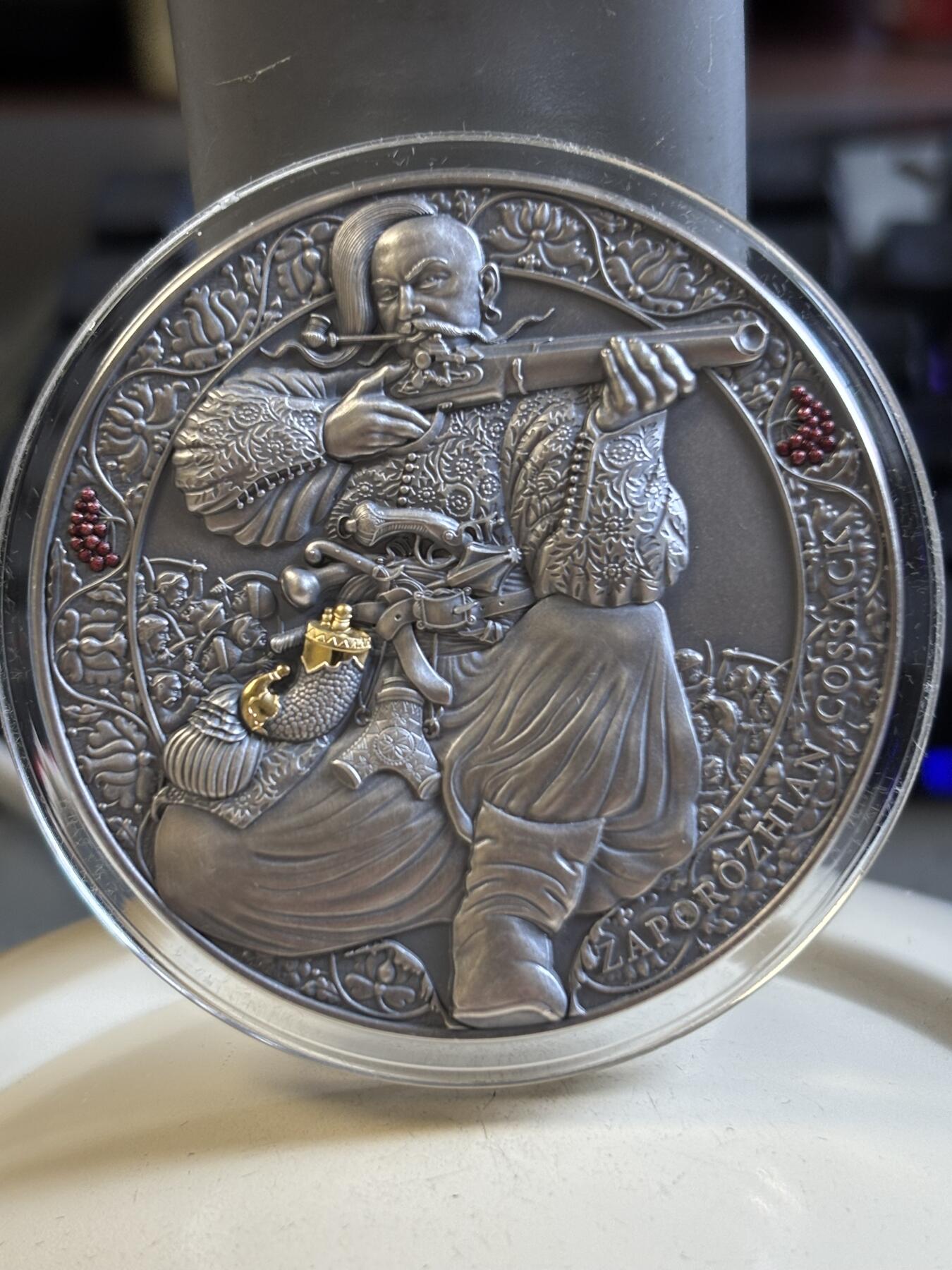 第192期拍卖 喀麦隆2021年传奇勇士哥萨克勇士高浮雕仿古纪念银币，999银，3盎司，发行500枚