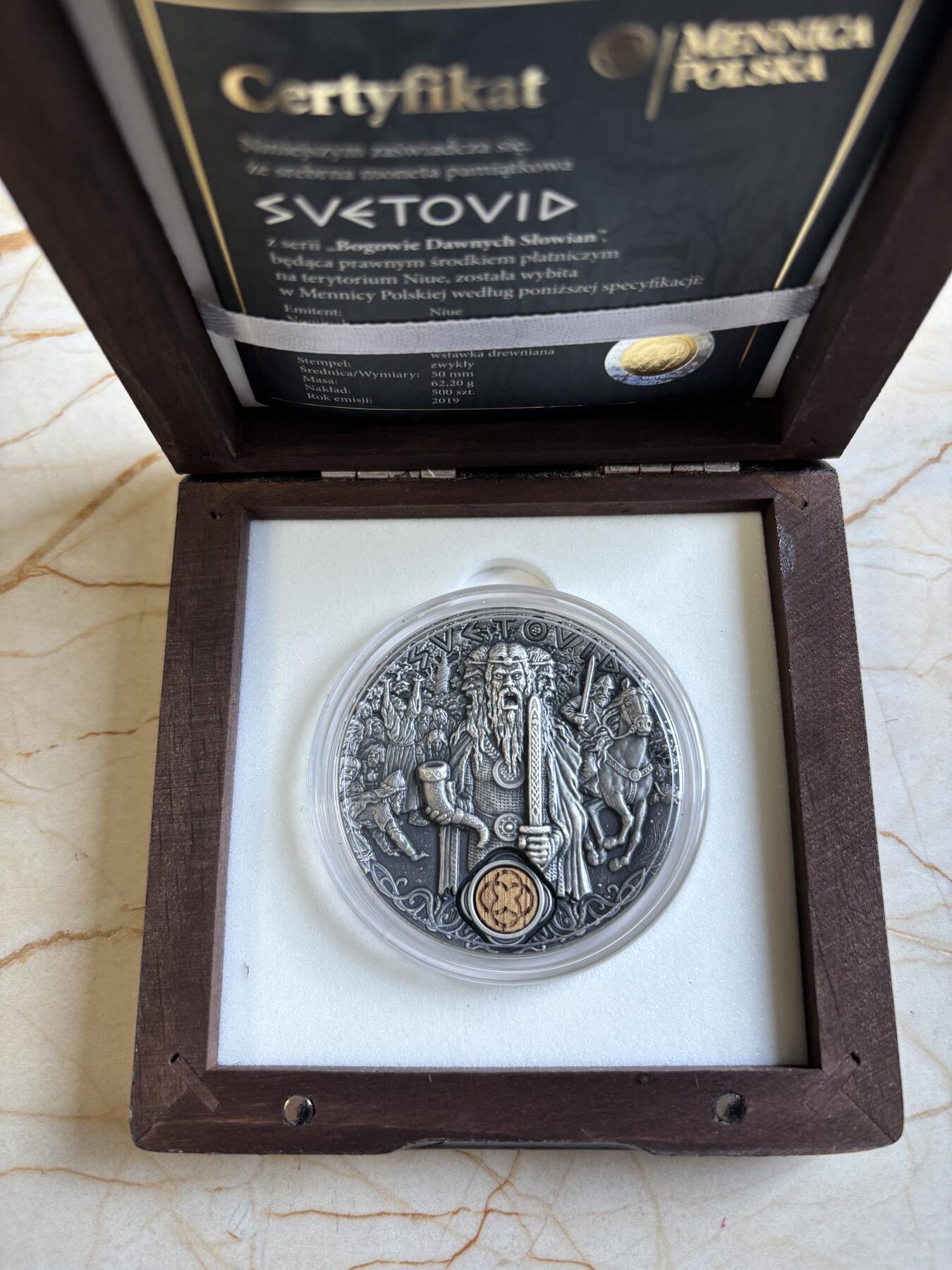 第193期拍卖 纽埃2019斯拉夫神系列2战神斯韦托维德2盎司银币，999银，发行500枚
