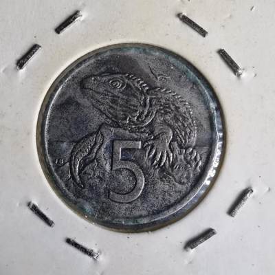 沼泽如烟--第1014场 - 新西兰1975年五分