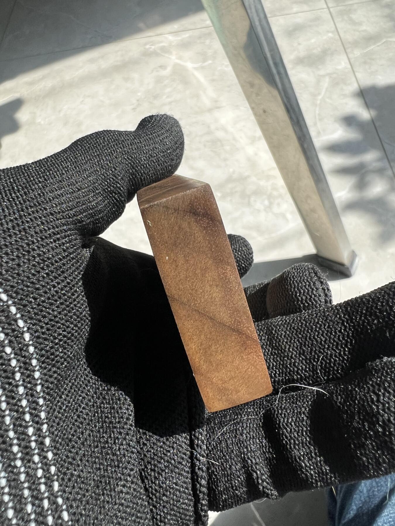 零元拍：NO.27金丝楠平安无事牌，满水波香喷喷的小金砖，金光闪闪，72/42/13MM