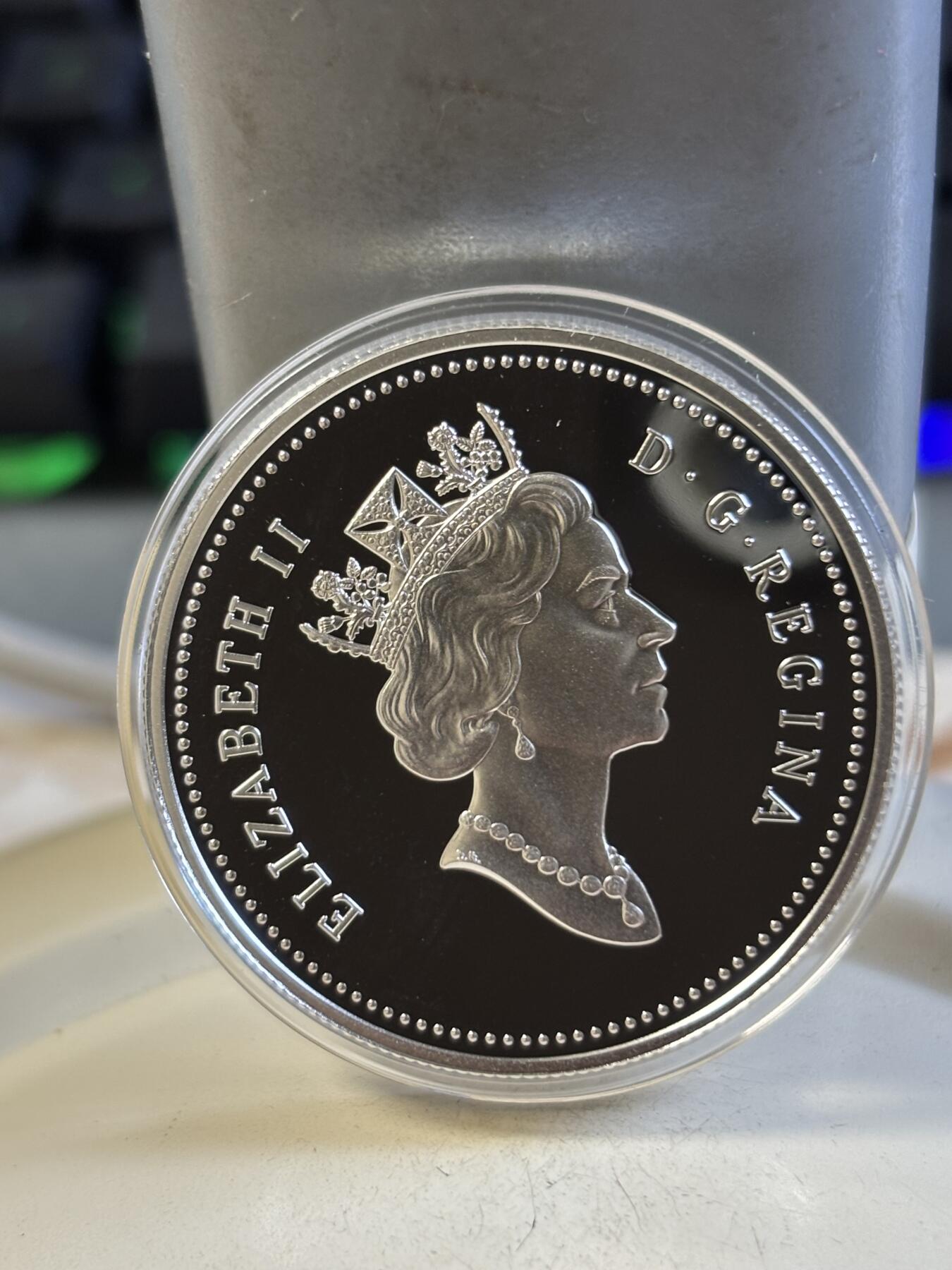 第193期拍卖 获奖加拿大1998年皇家骑警成立125周年精制银币，925银，25.175克