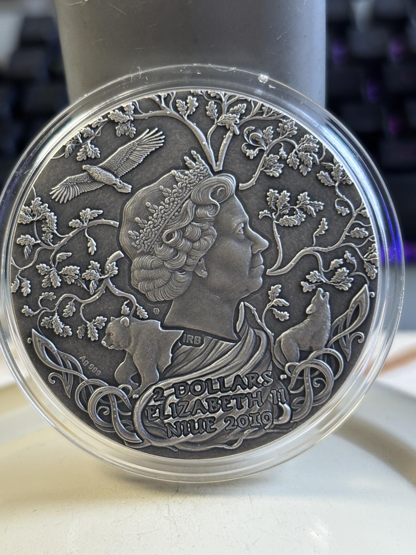 第193期拍卖 纽埃2019斯拉夫神系列2战神斯韦托维德2盎司银币，999银，发行500枚