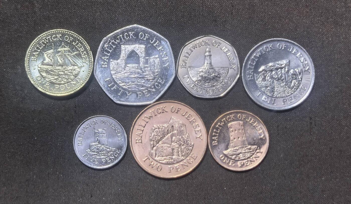 北京马甸外国币专卖第148期，非贵金属外国流通币，纪念币币，中国早期纪念币专场，陆续上拍，欢迎关注