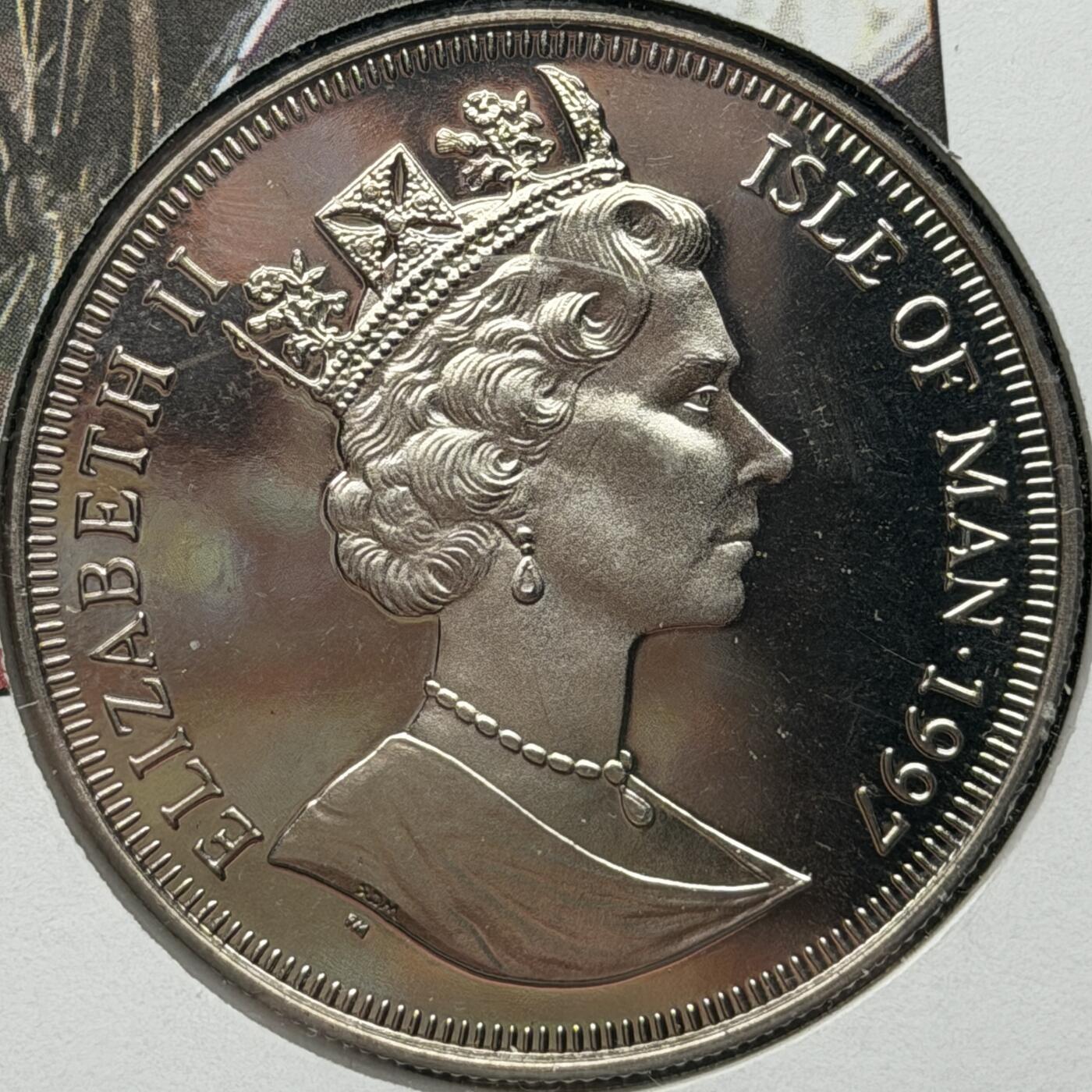 ＜星葵🌻钱币社＞硬币场·第71期·3月10日发货 〈邮币封·签名版〉马恩岛1997年旅游杯90周年1克朗纪念币