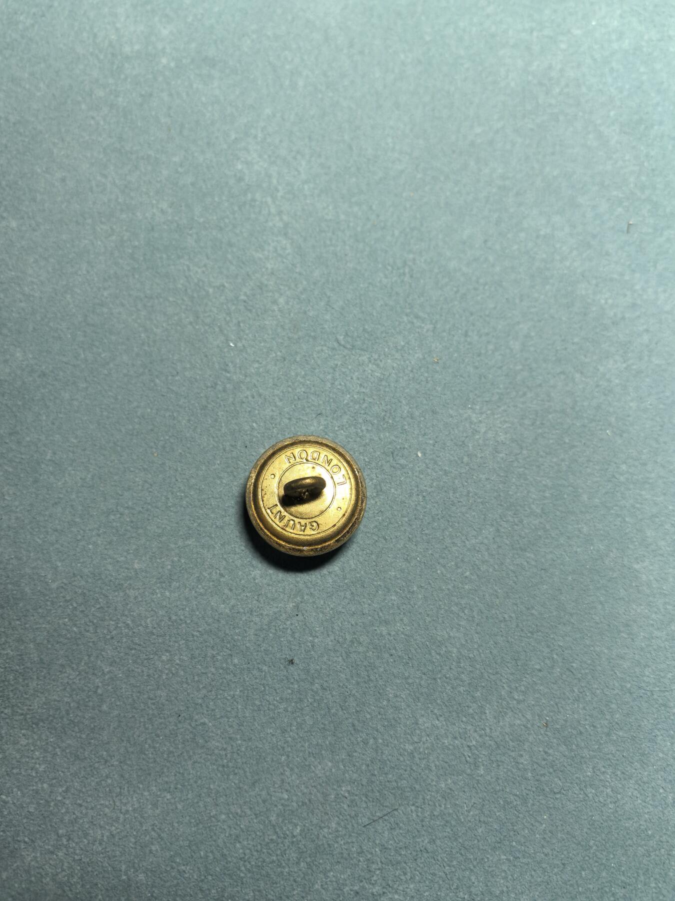 盛世勋华——号角文化勋章邮票专场拍卖第308期 英国陆军皇家工兵团制服纽扣 带厂标