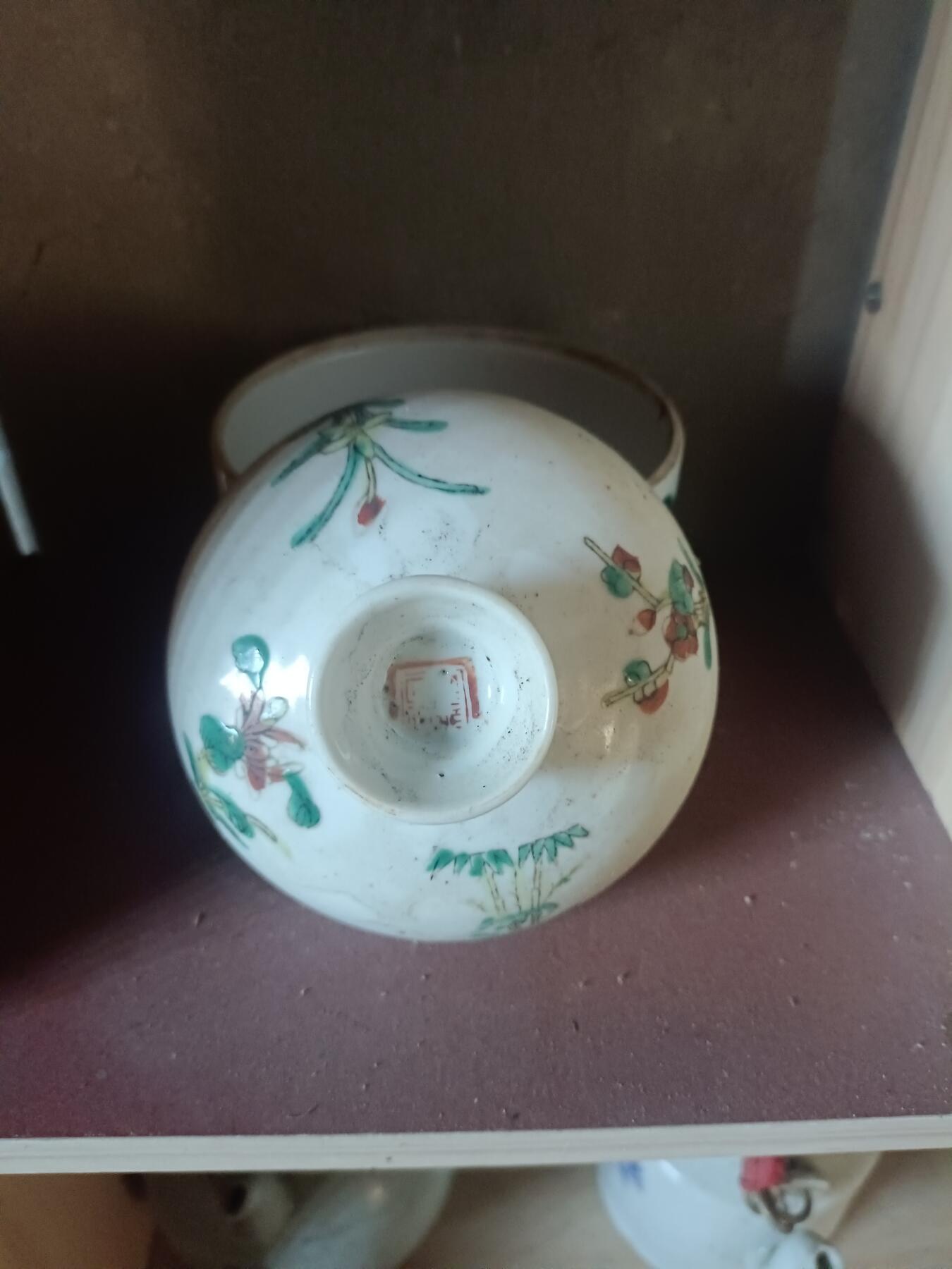 晚清民国时期粉彩四季花卉罐子