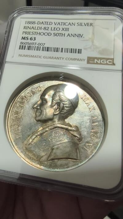 修遠堂世界钱币第106期，请看参拍说明 NGC MS63-纪念教皇利奥十三世晋铎（成为神父）50周年大银章