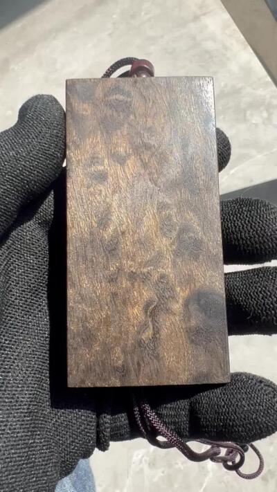 零元拍：NO.48金丝楠平安无事牌，满水波香喷喷的小金砖，金光闪闪，84.3/41.8/11.5MM