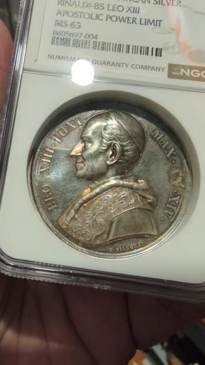 修遠堂世界钱币第106期，请看参拍说明 NGC MS63 梵蒂冈-斯拉夫使徒西里尔与美多德传教功绩纪念大银章