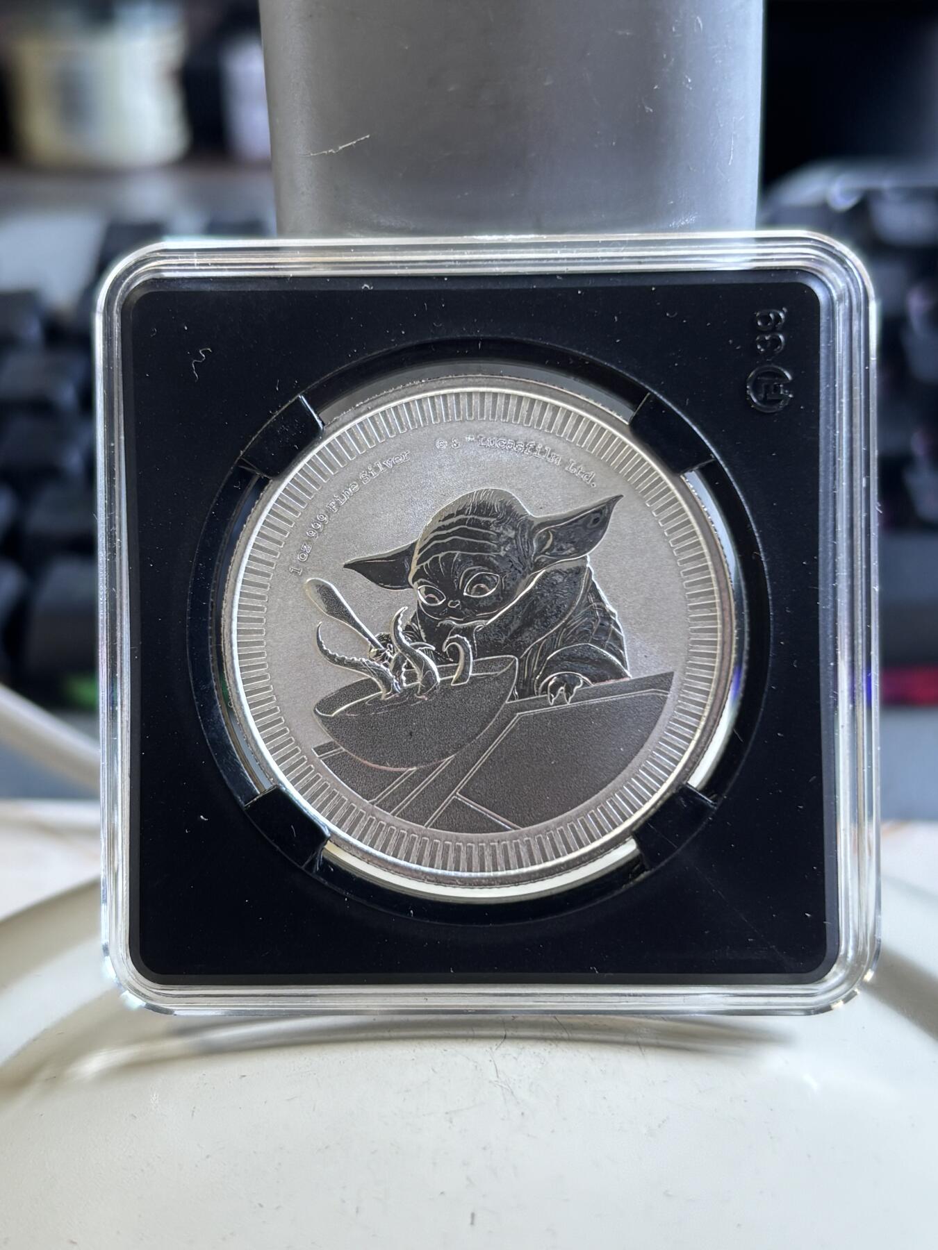 第192期拍卖 纽埃2022年星球大战格罗古1盎司纪念银币，999银