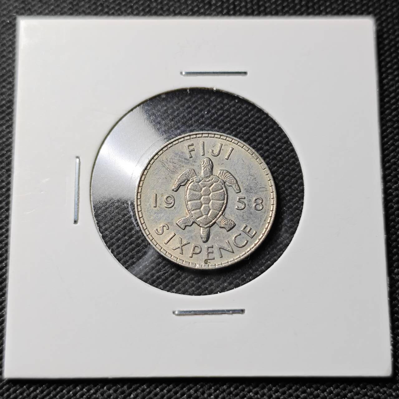 KK钱币收藏小铺   第403期 2月预留时间 周末发货 1958斐济6便士 