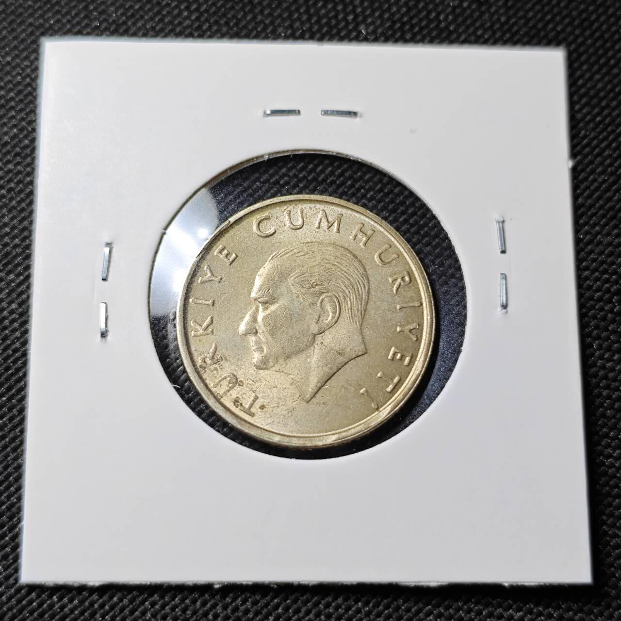 KK钱币收藏小铺   第402期 2月预留时间 周末发货  1999土耳其10BIN里拉