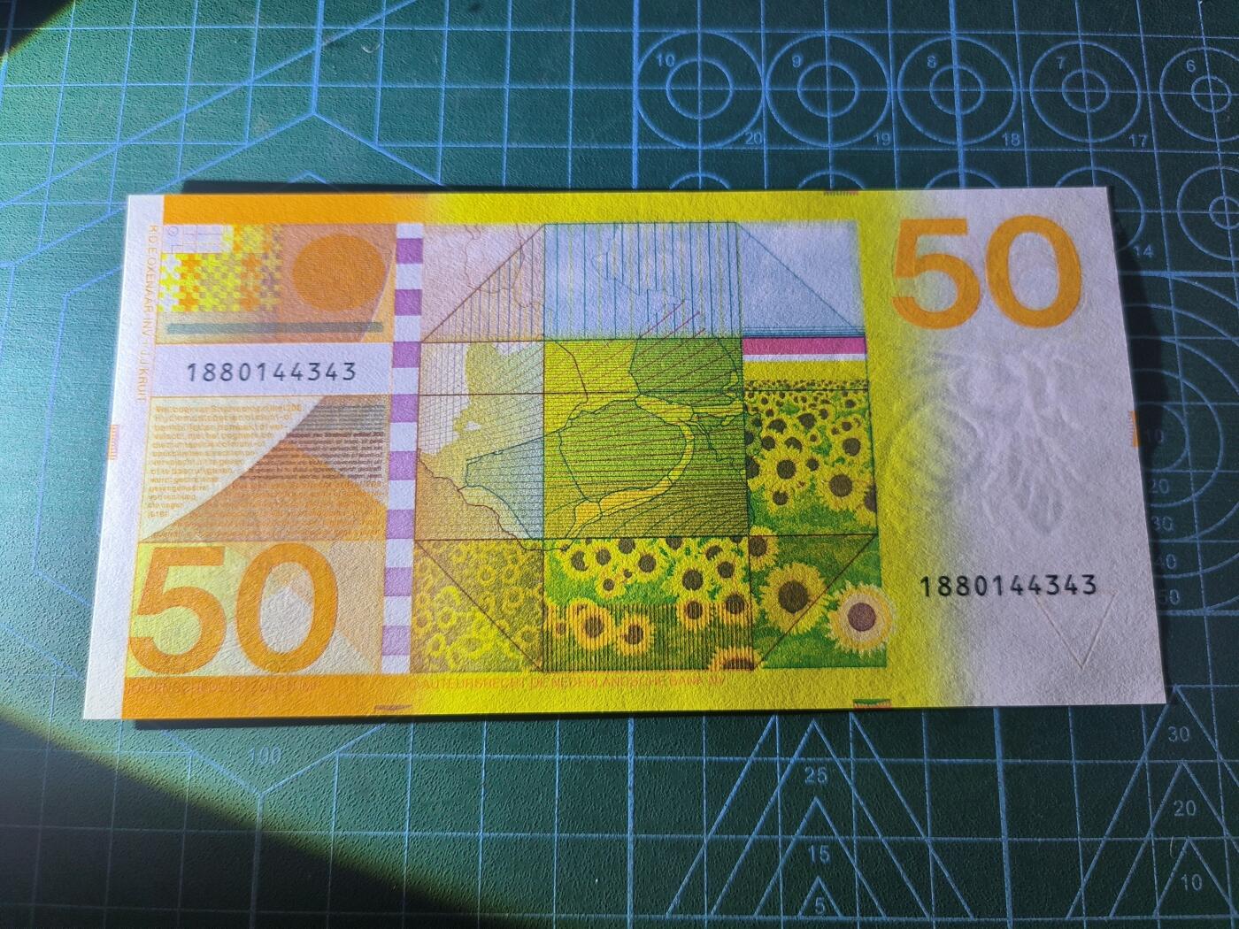 世界靓号纸钞第八十二期 1982年荷兰50盾 非常精美的一张钞 品相如图