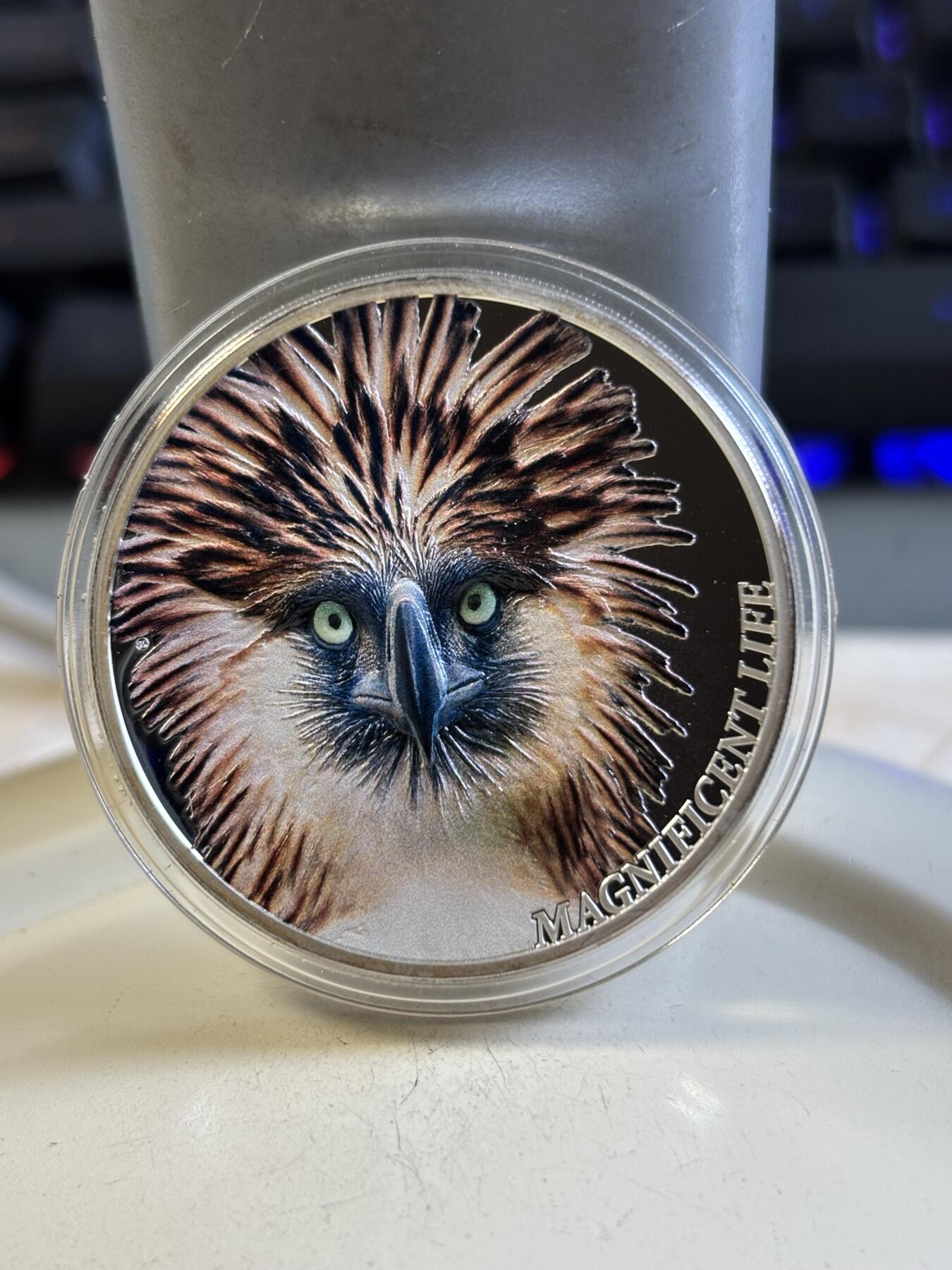 第193期拍卖 库克2019年壮丽生命曲系列5菲律宾鹰高浮雕彩色纪念银币，1盎司，发行999枚，999银