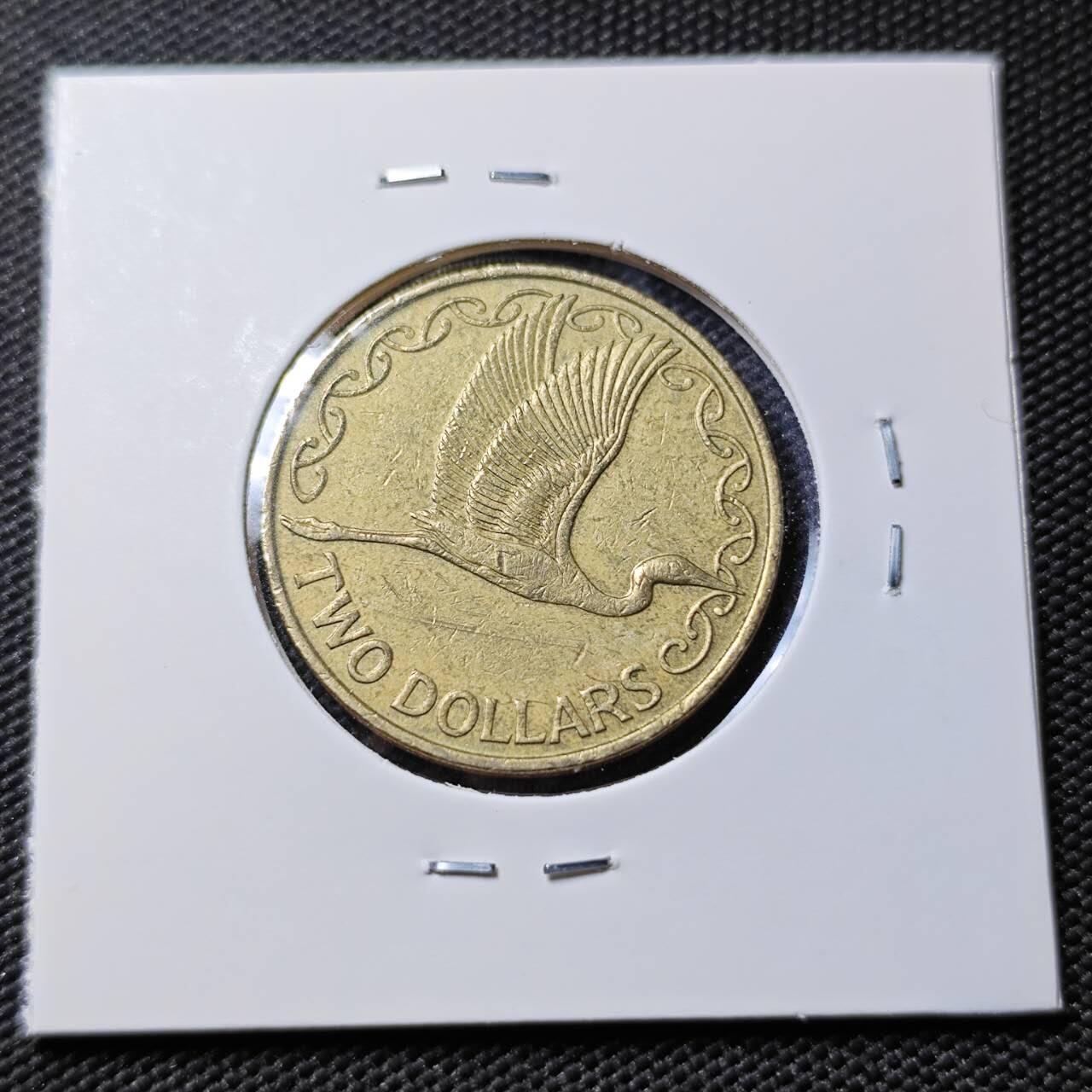 KK钱币收藏小铺   第403期 2月预留时间 周末发货 2005新西兰2元