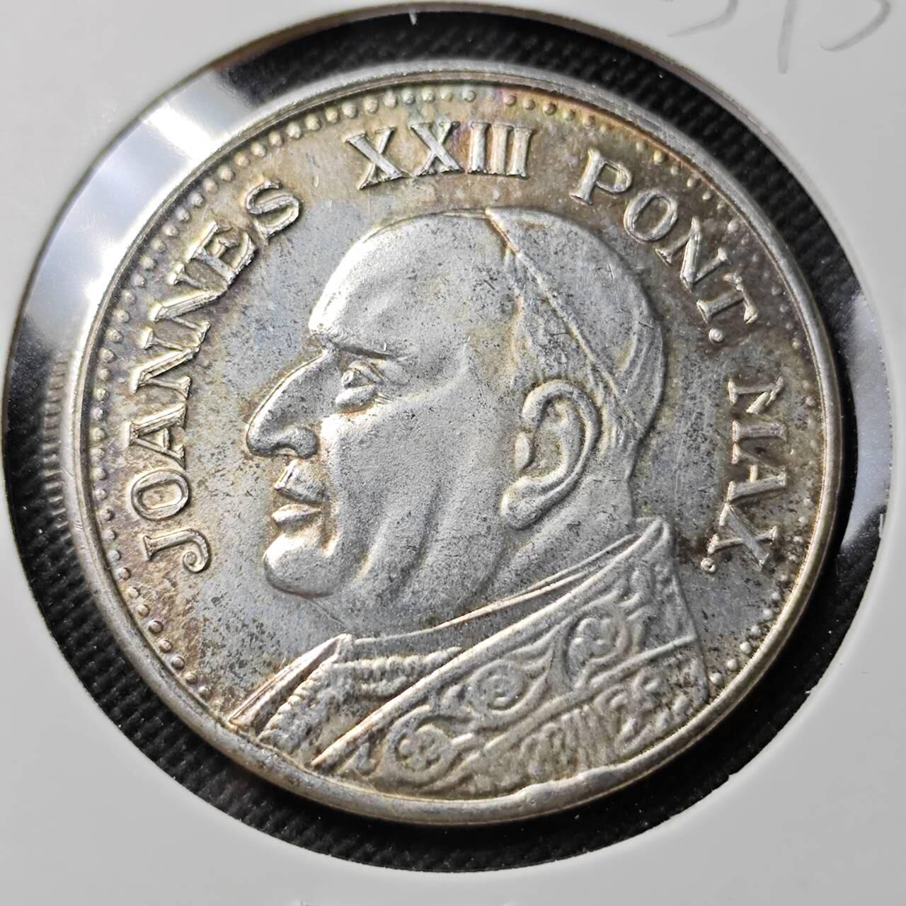 KK钱币收藏小铺   第403期 2月预留时间 周末发货  梵蒂冈镀银章