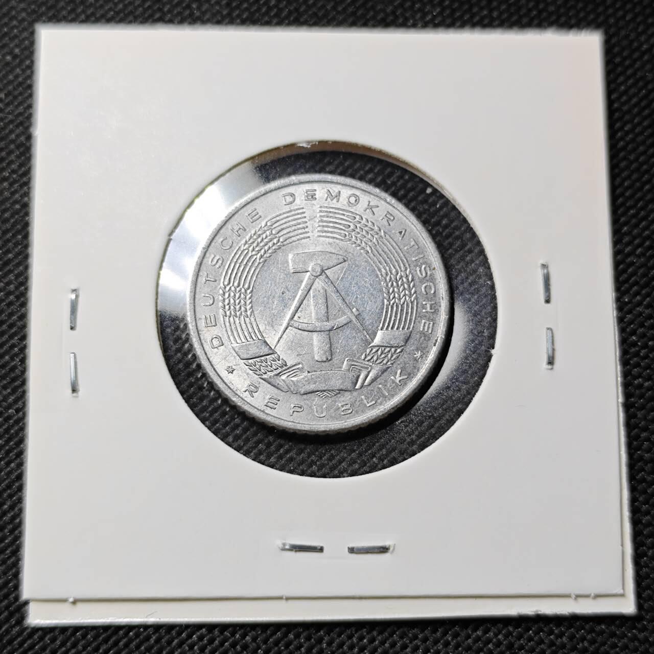 KK钱币收藏小铺   第403期 2月预留时间 周末发货  1958东德50芬尼