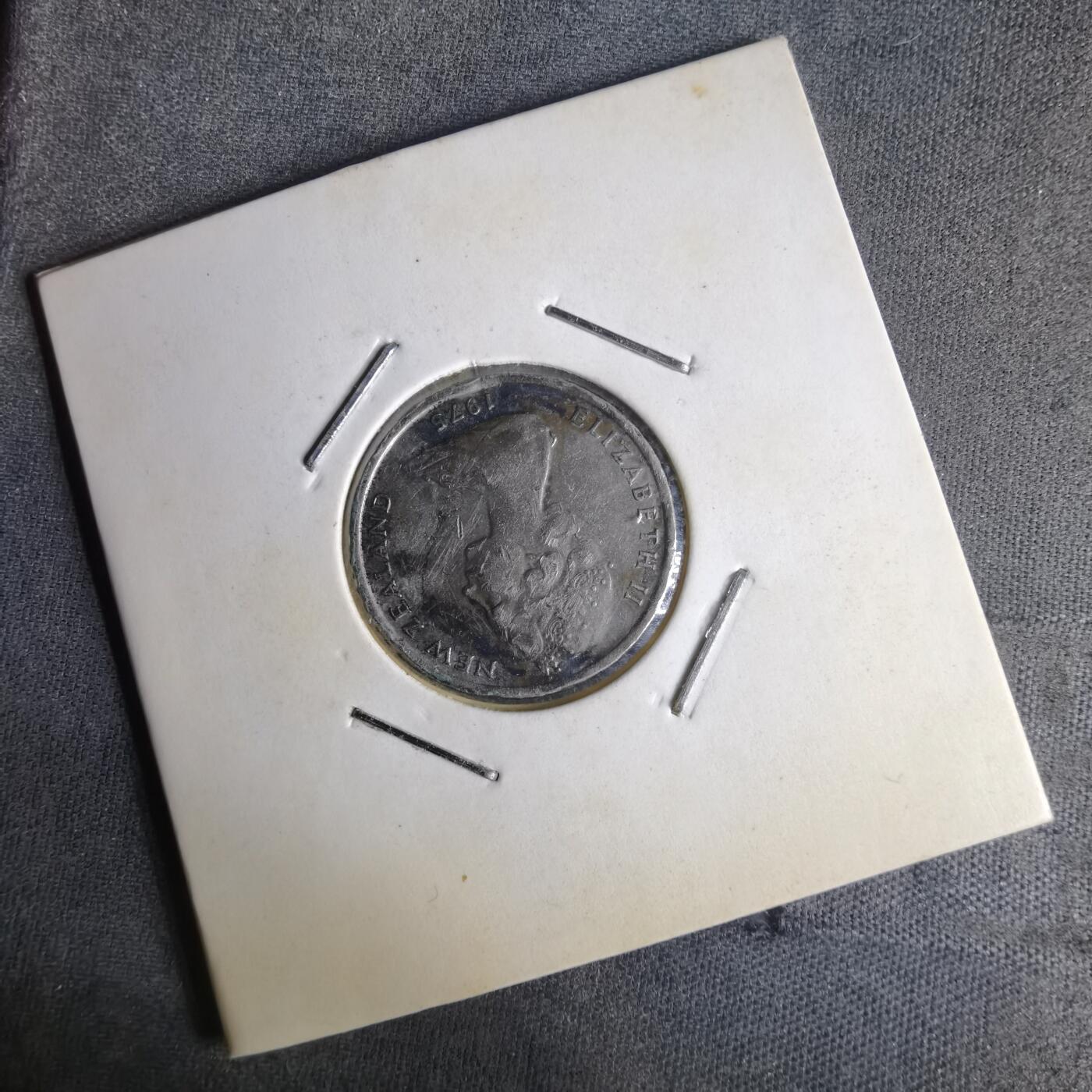 沼泽如烟--第1014场 新西兰1975年五分